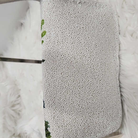 🔹️Made In India Viral Beaded Raddish  Turnip vegetable Handcrafted shoulder bag - Picture 6 of 9